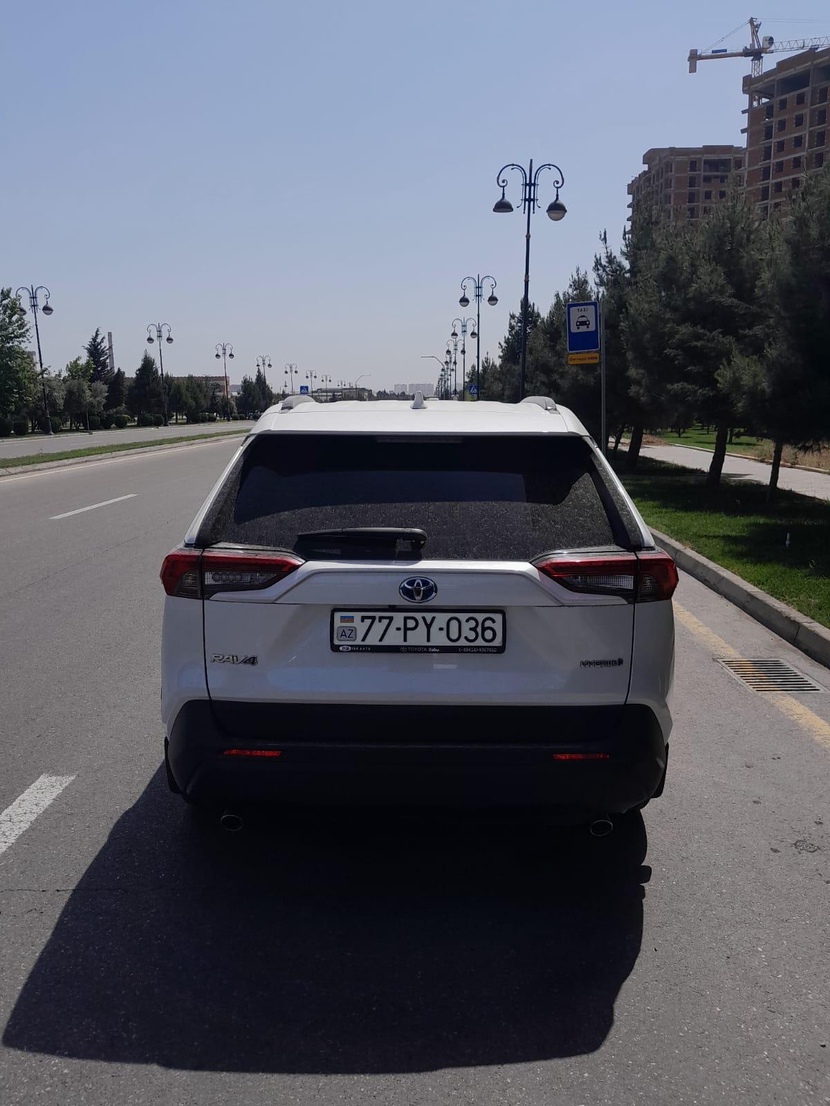 rent Toyota Rav4 2023 in Baku 