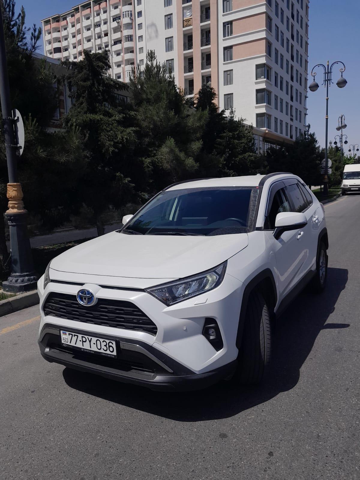 rent Toyota Rav4 2023 in Baku 