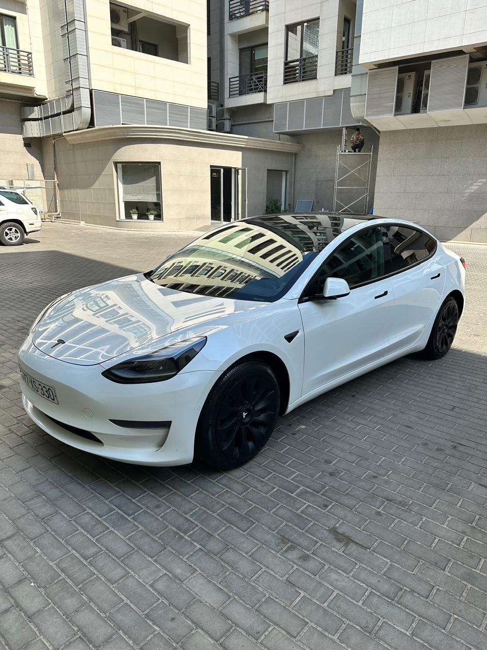 rent Tesla Model 3 2022 in Baku 