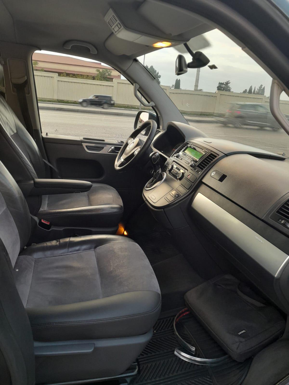 rent Volkswagen Multivan 2012 in Baku 