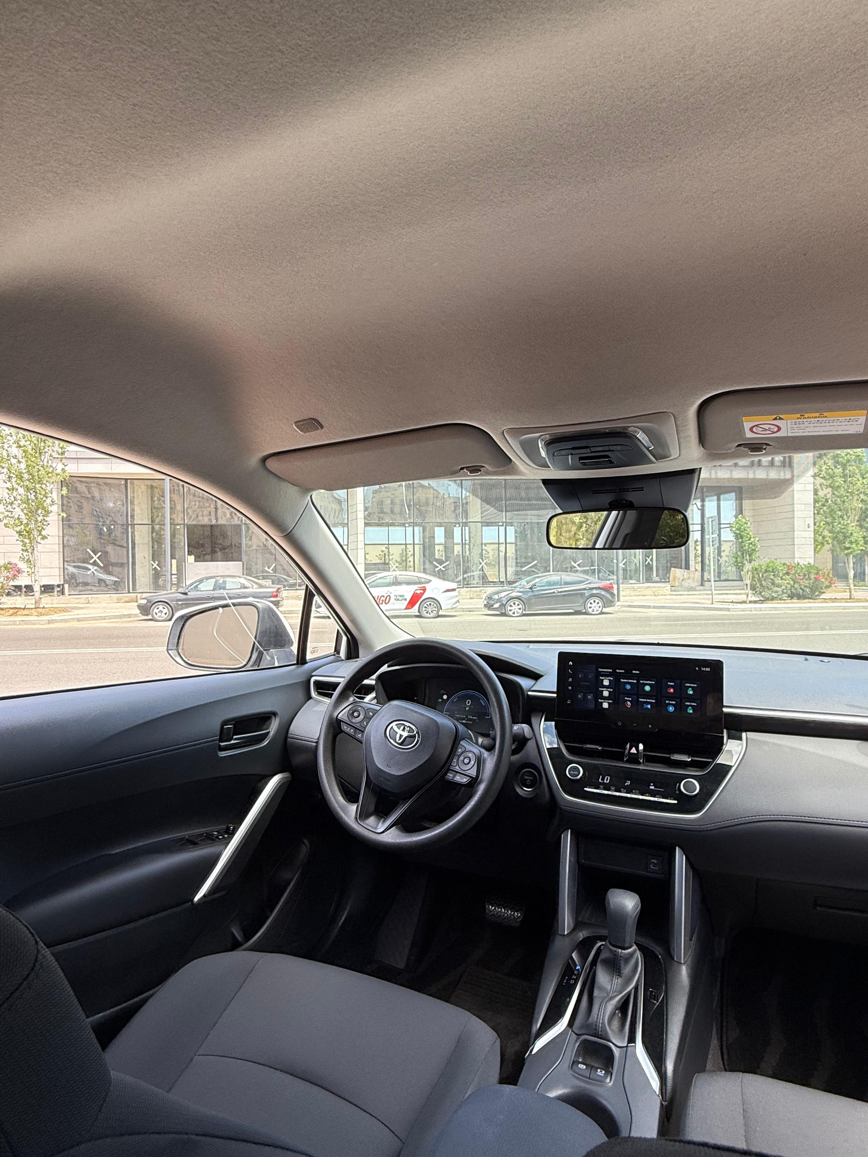 машина в аренду Баку Toyota Toyota corolla cross 2025 