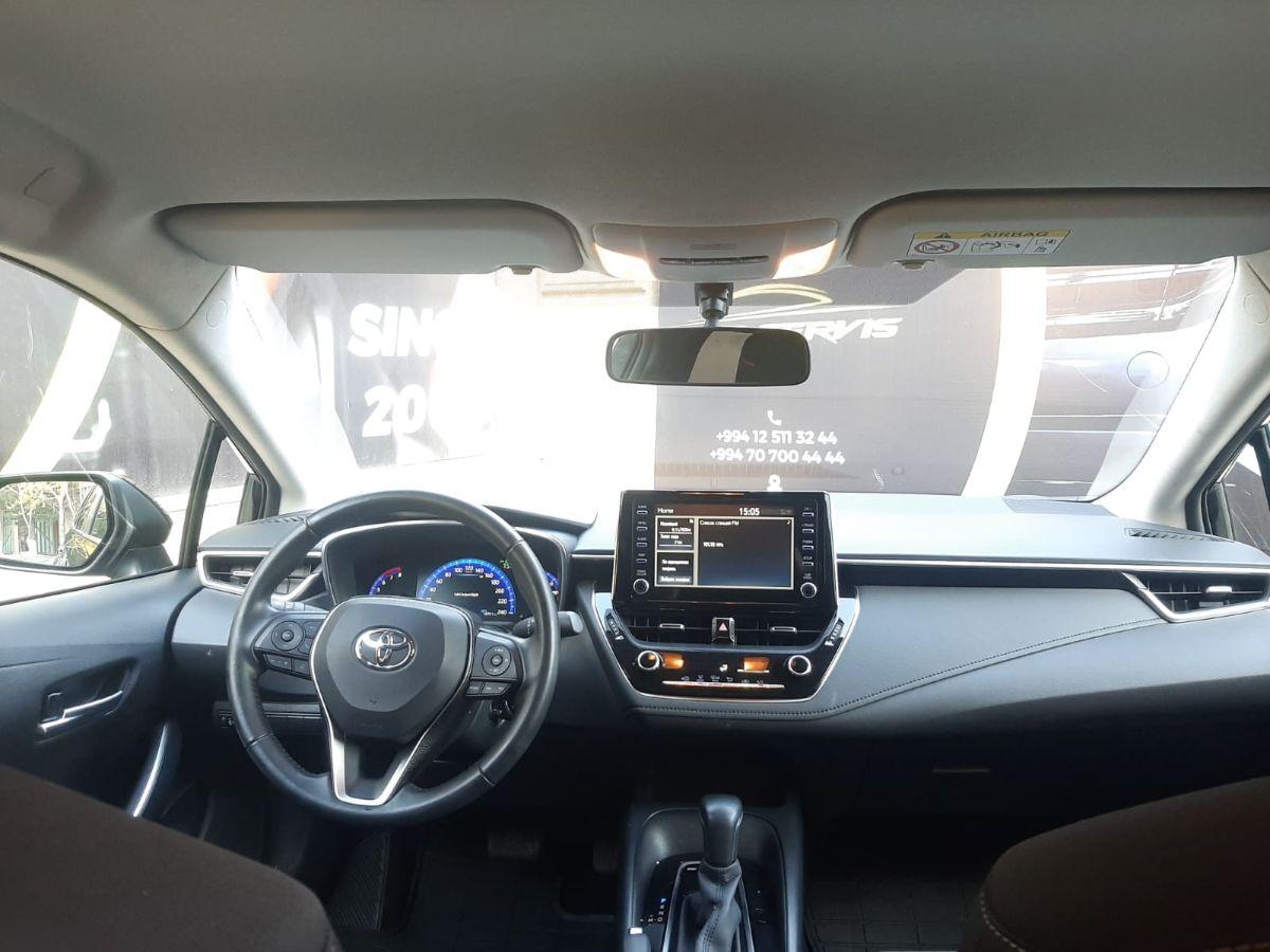 rent Toyota Corolla 2021 in Baku 