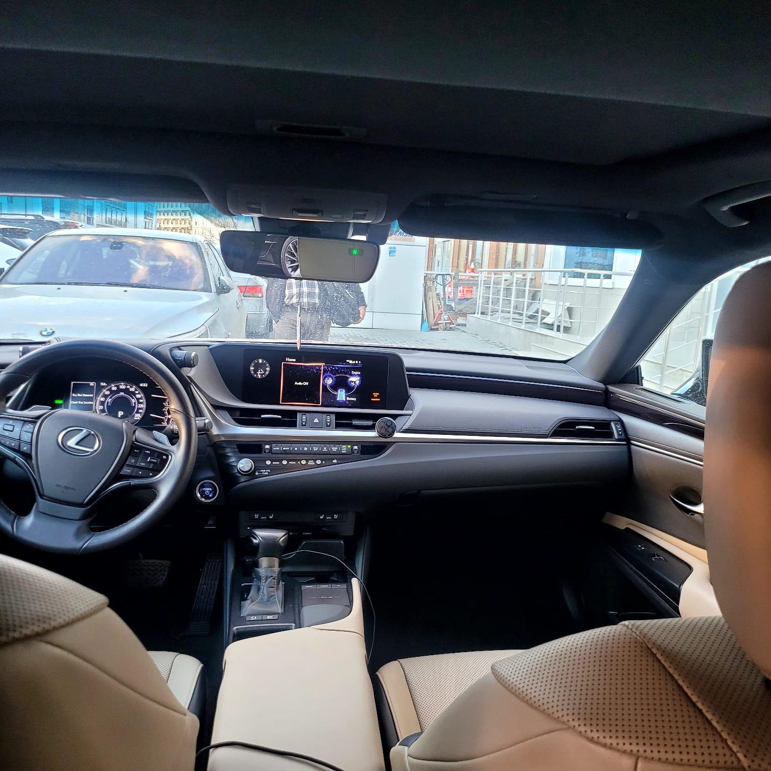 rent Lexus ES 300 2021 in Baku 